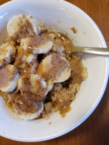 Almond butter and banana oatmeal, a healthy filling breakfast recipe. #fitandfrugalmommy #eatclean #healthyrecipe #health