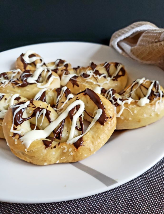 Two Ingredient Dough Dessert Pretzels