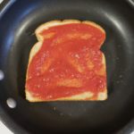 Pizza grilled cheese, a low calorie, healthier lunch option to fight the pizza cravings.